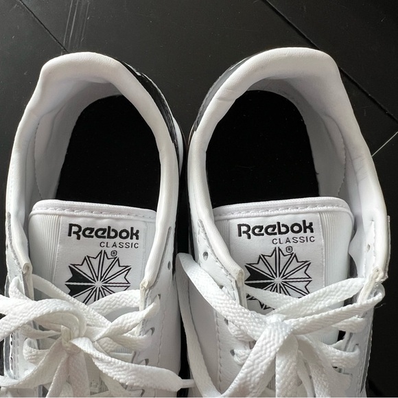 NWT/NIB Reebok Campio XT Sneakers - Picture 7 of 8